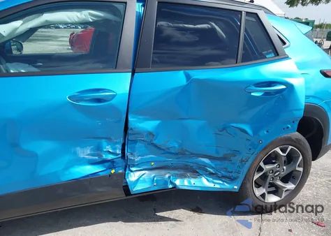 2025 Chevrolet Trax 1Lt из США, поврежденный, VIN KL77LHEP4SC203207